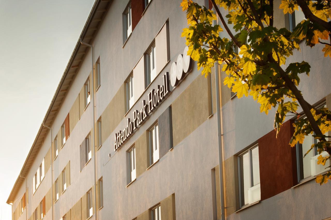 Attendo Park Hotell Huddinge Exterior foto