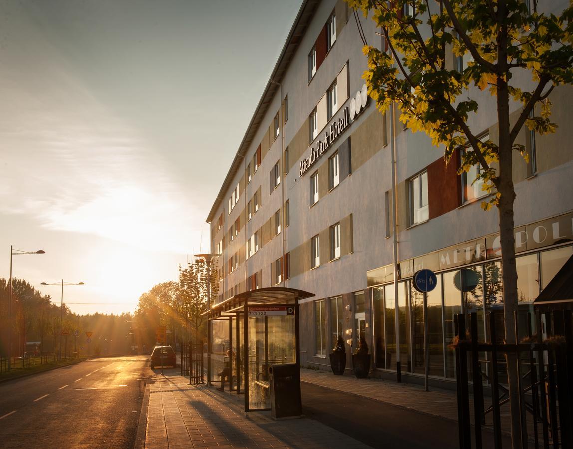 Attendo Park Hotell Huddinge Exterior foto