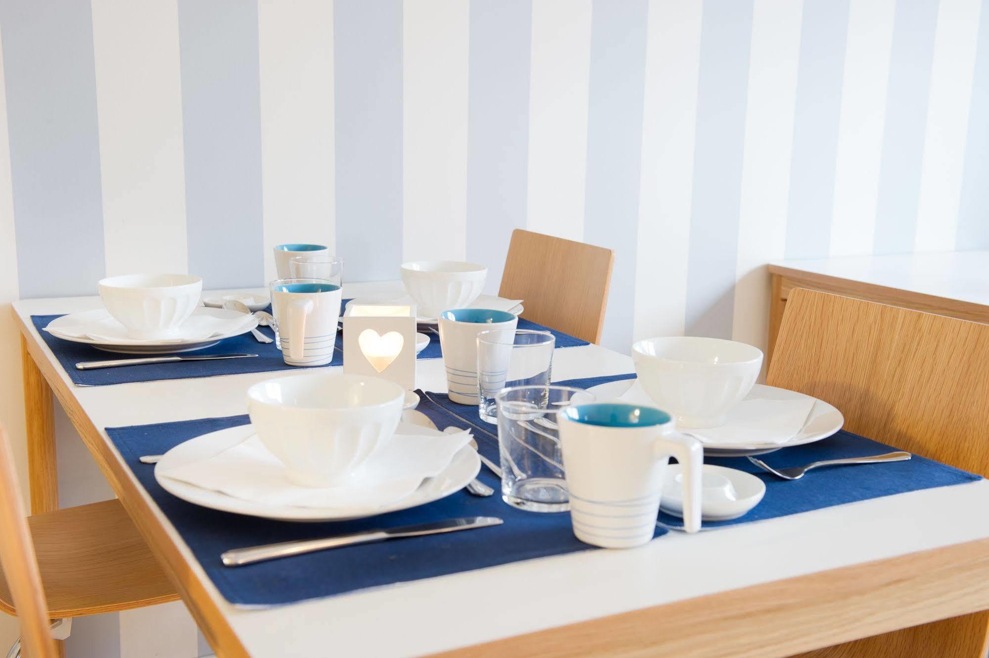 Attendo Park Hotell Huddinge Exterior foto