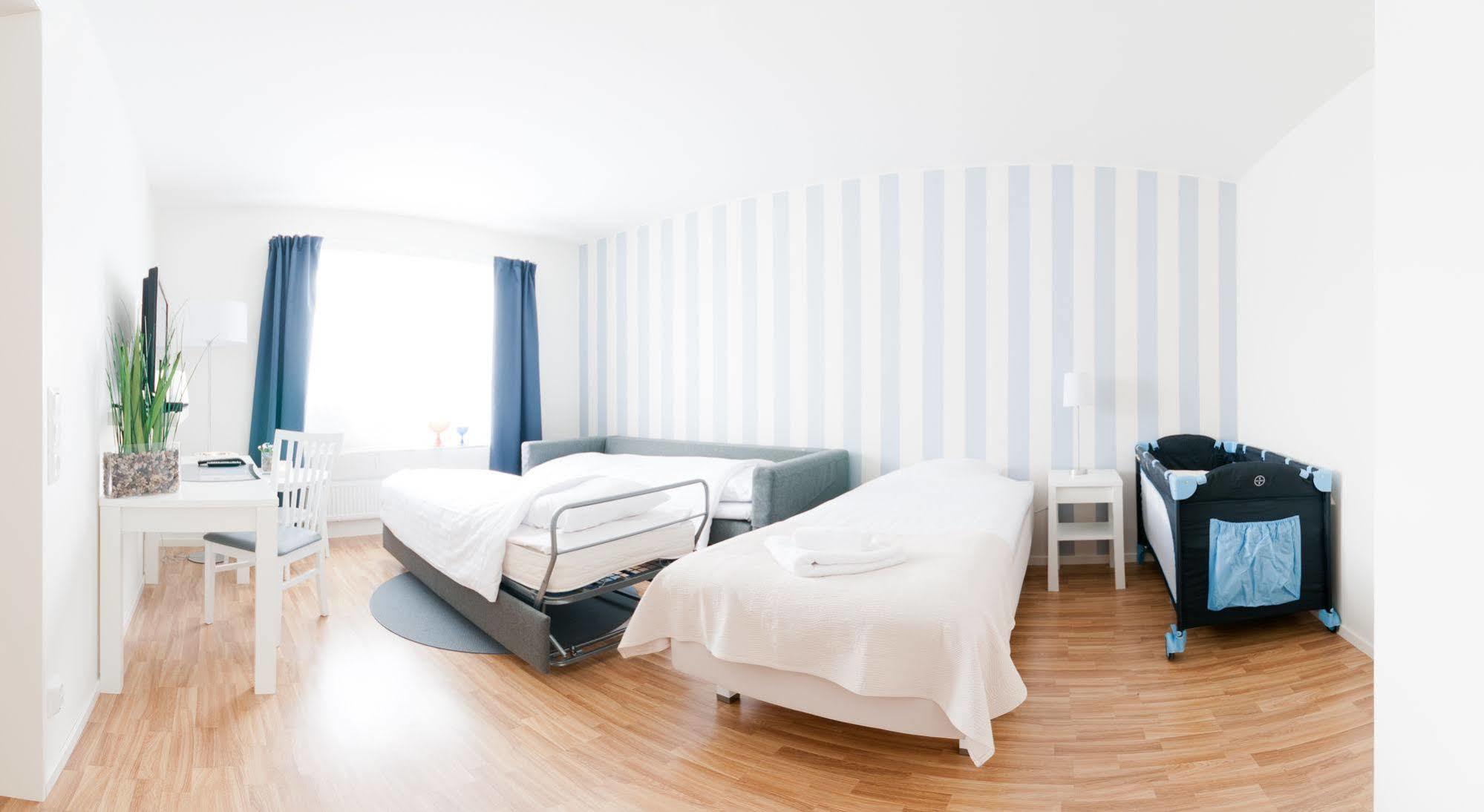 Attendo Park Hotell Huddinge Exterior foto