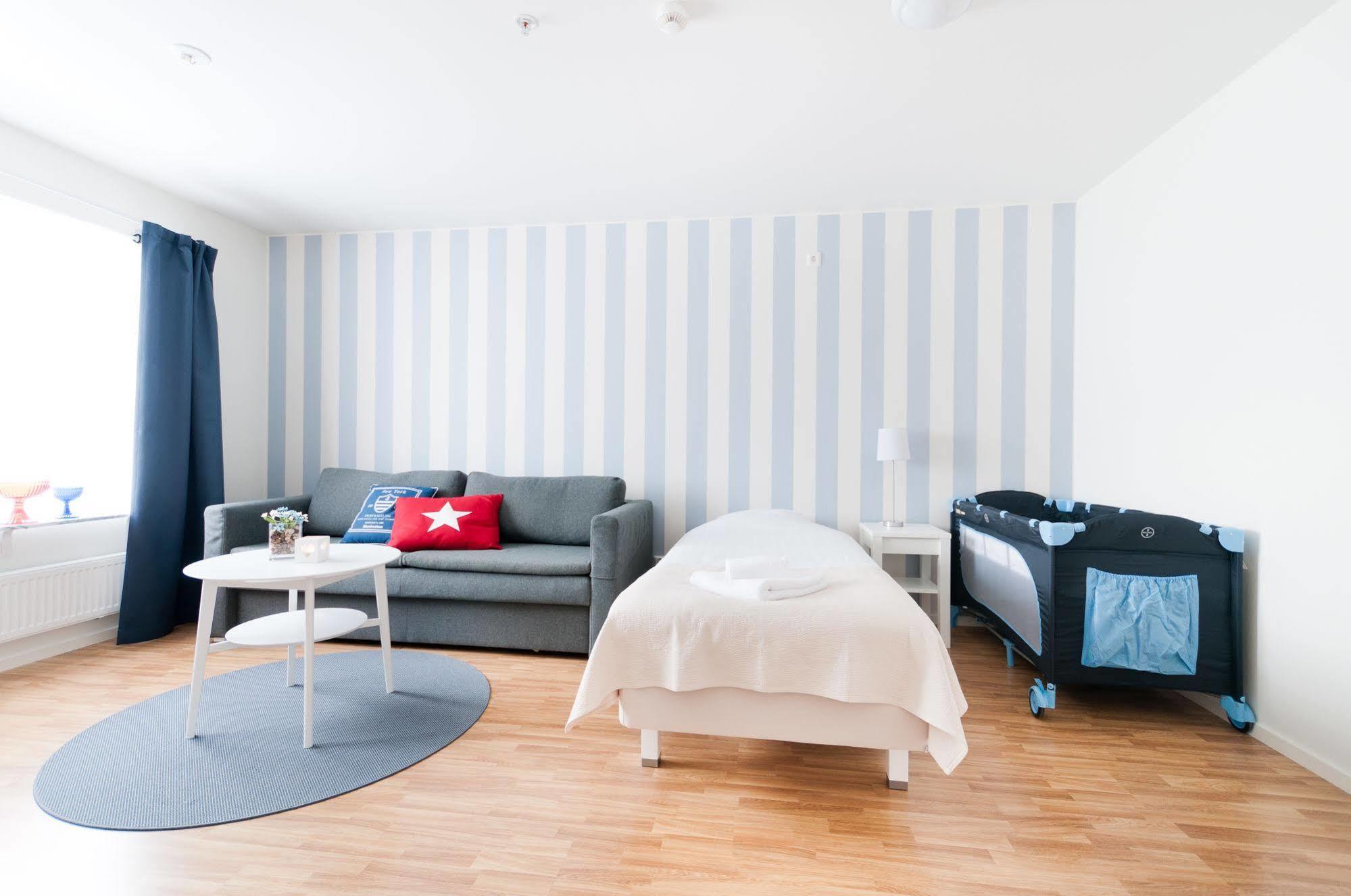Attendo Park Hotell Huddinge Exterior foto